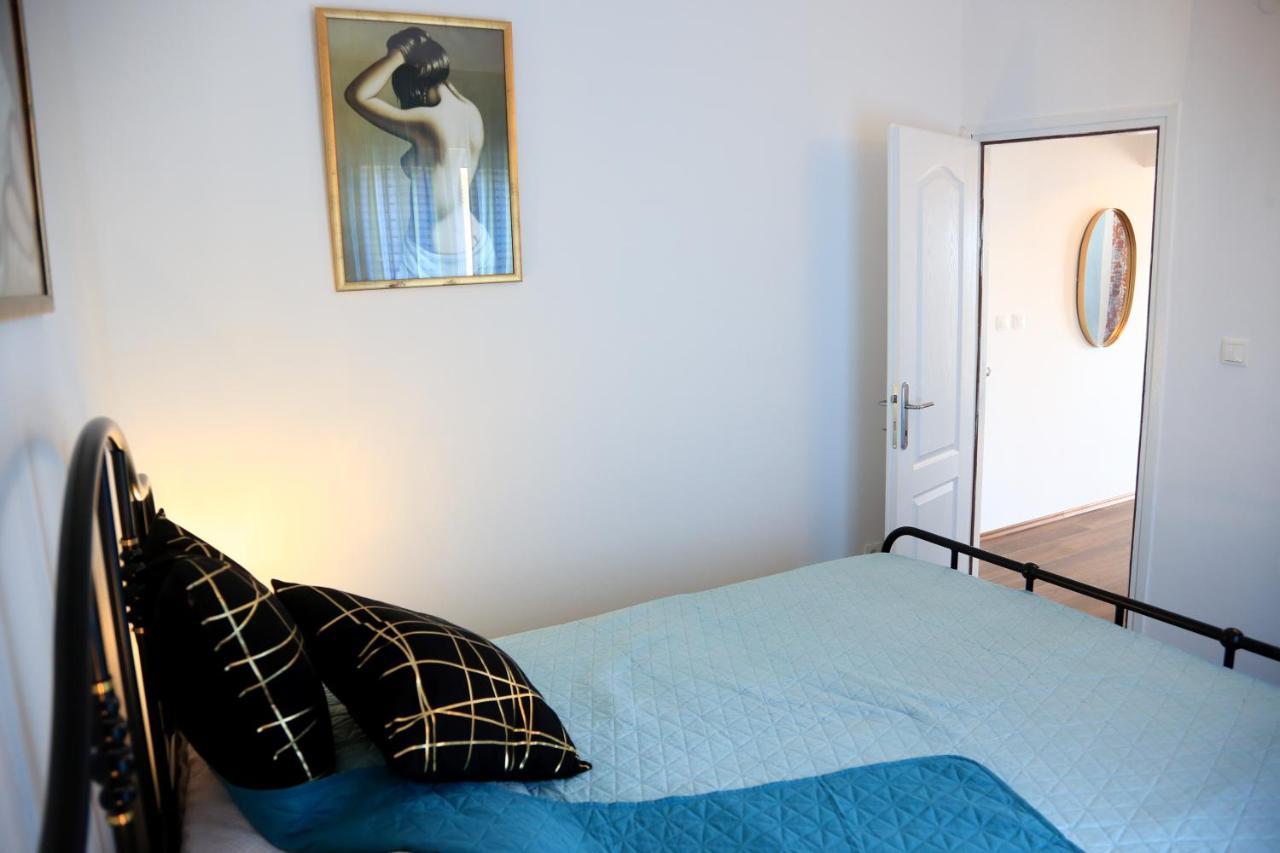 Tanya-Apartments And Rooms Χβαρ Εξωτερικό φωτογραφία