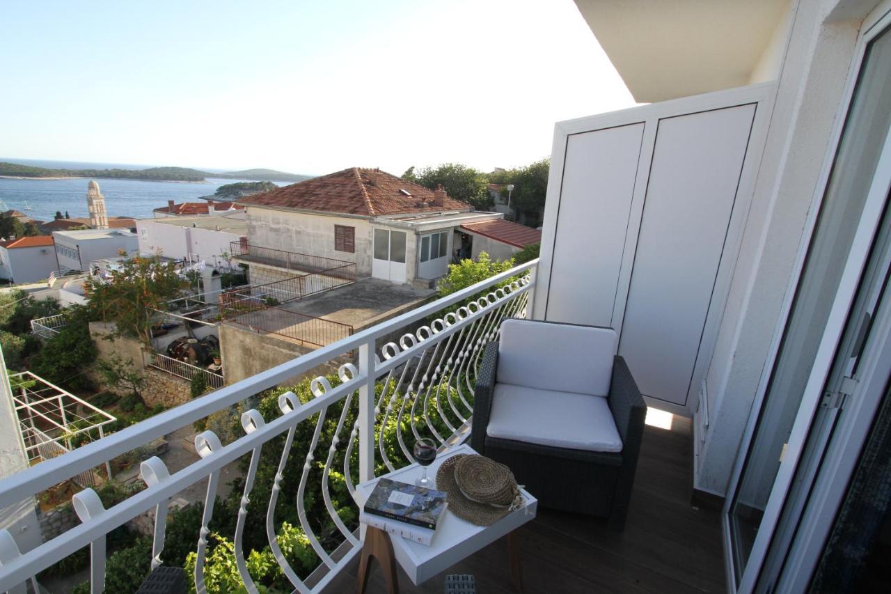 Tanya-Apartments And Rooms Χβαρ Εξωτερικό φωτογραφία