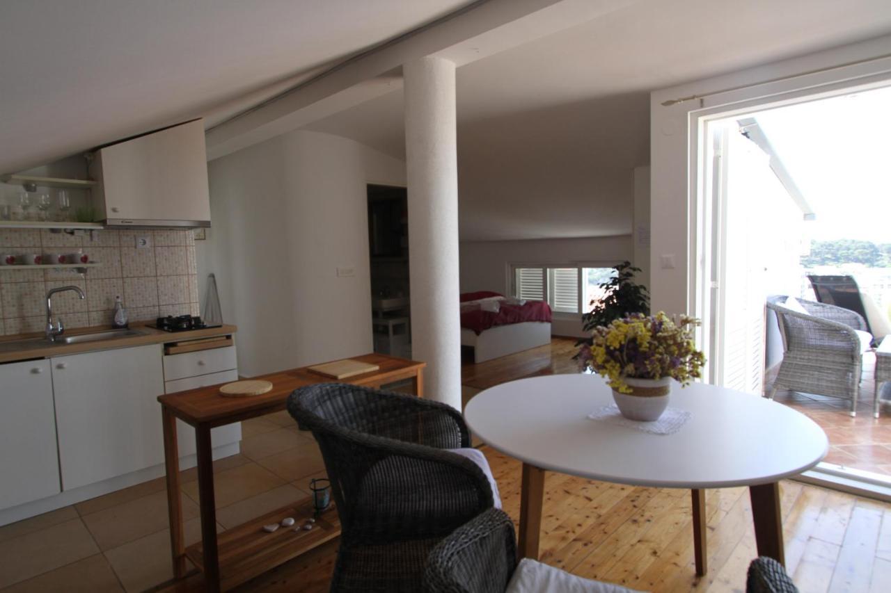 Tanya-Apartments And Rooms Χβαρ Εξωτερικό φωτογραφία