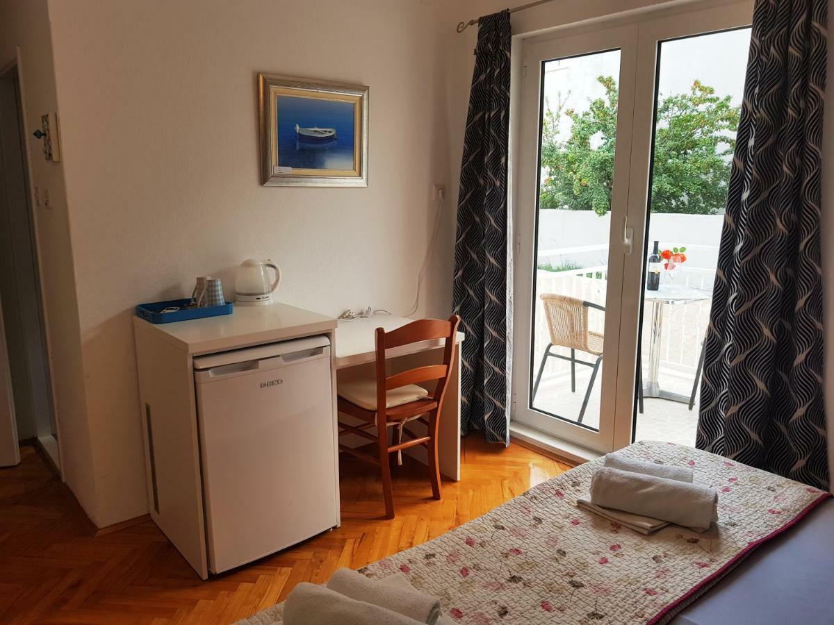 Tanya-Apartments And Rooms Χβαρ Εξωτερικό φωτογραφία