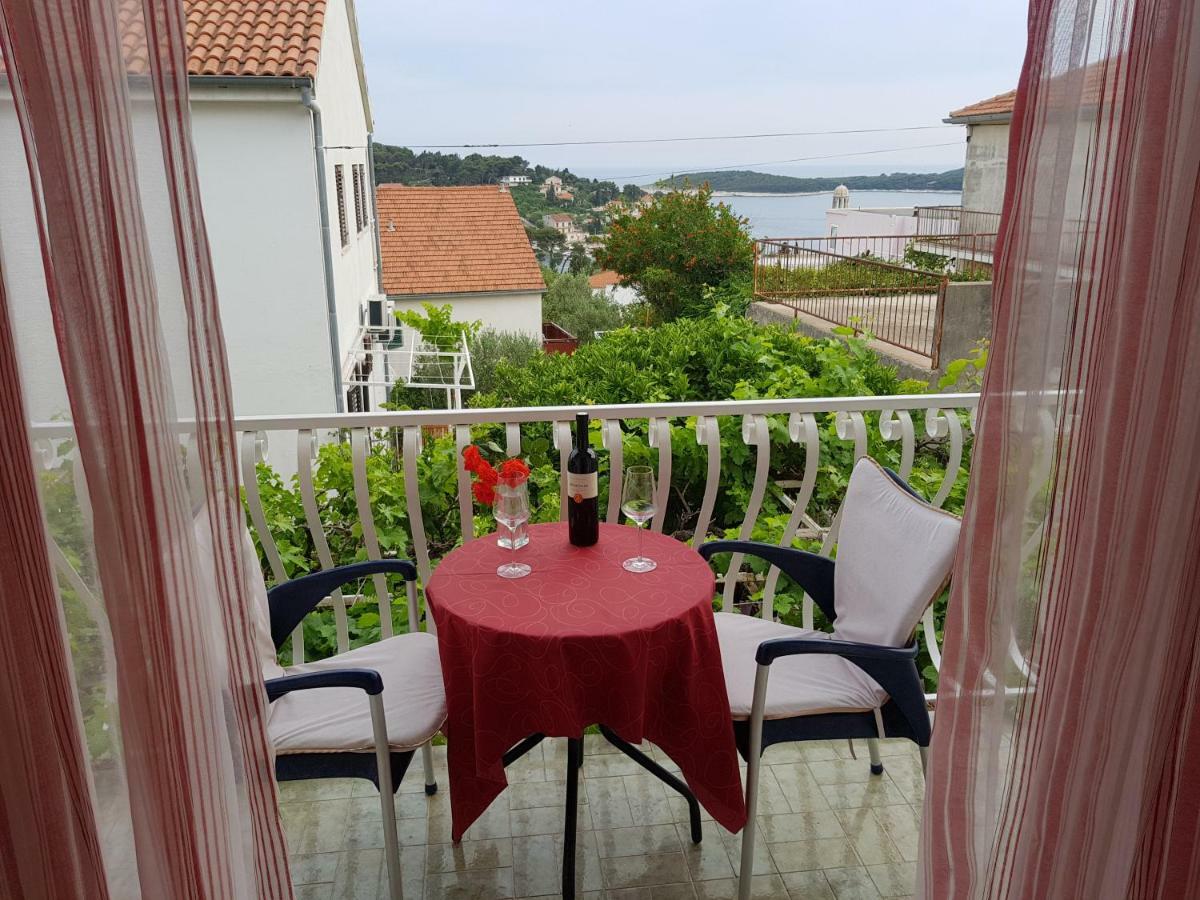 Tanya-Apartments And Rooms Χβαρ Εξωτερικό φωτογραφία