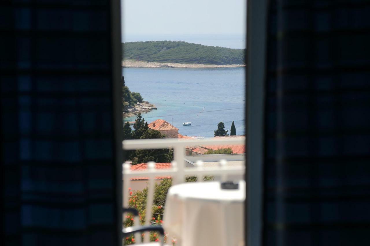 Tanya-Apartments And Rooms Χβαρ Εξωτερικό φωτογραφία
