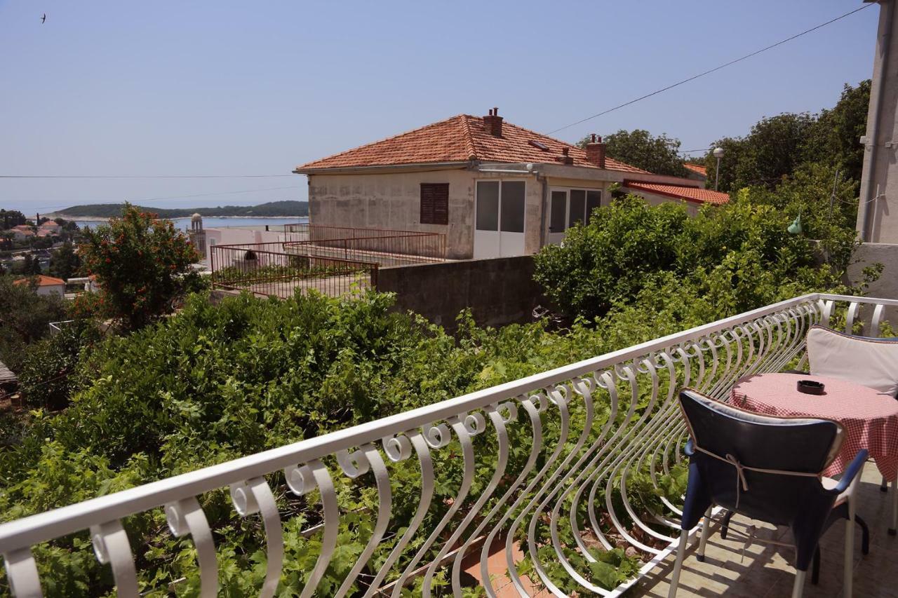Tanya-Apartments And Rooms Χβαρ Εξωτερικό φωτογραφία